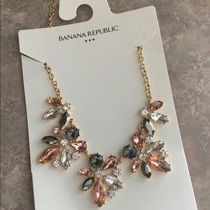 Statement necklace